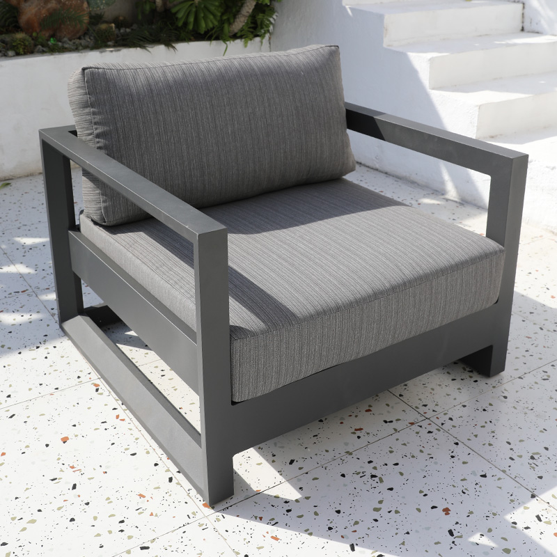 أطقم أرائك فاخرة من الألومنيوم - مراجعة Outdoor Daybed Sofa وسعره