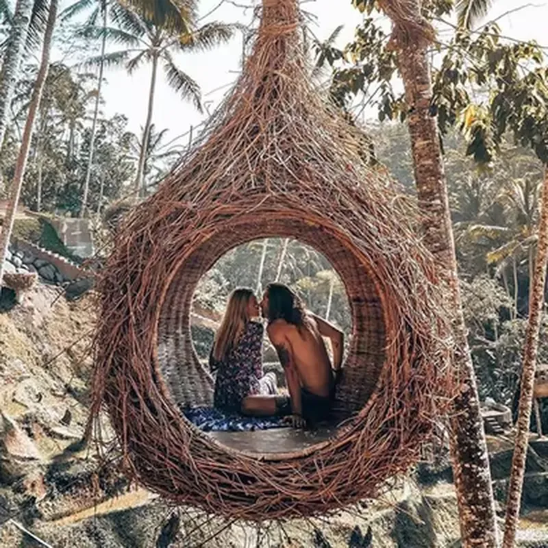 كرسي معلق خارجي من الروطان بتص - مراجعة Outdoor Furniture Bali وسعره